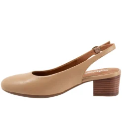 Softwalk Largo-Women Wide | Standard