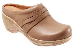 Softwalk Mackay-Women Narrow | Clogs