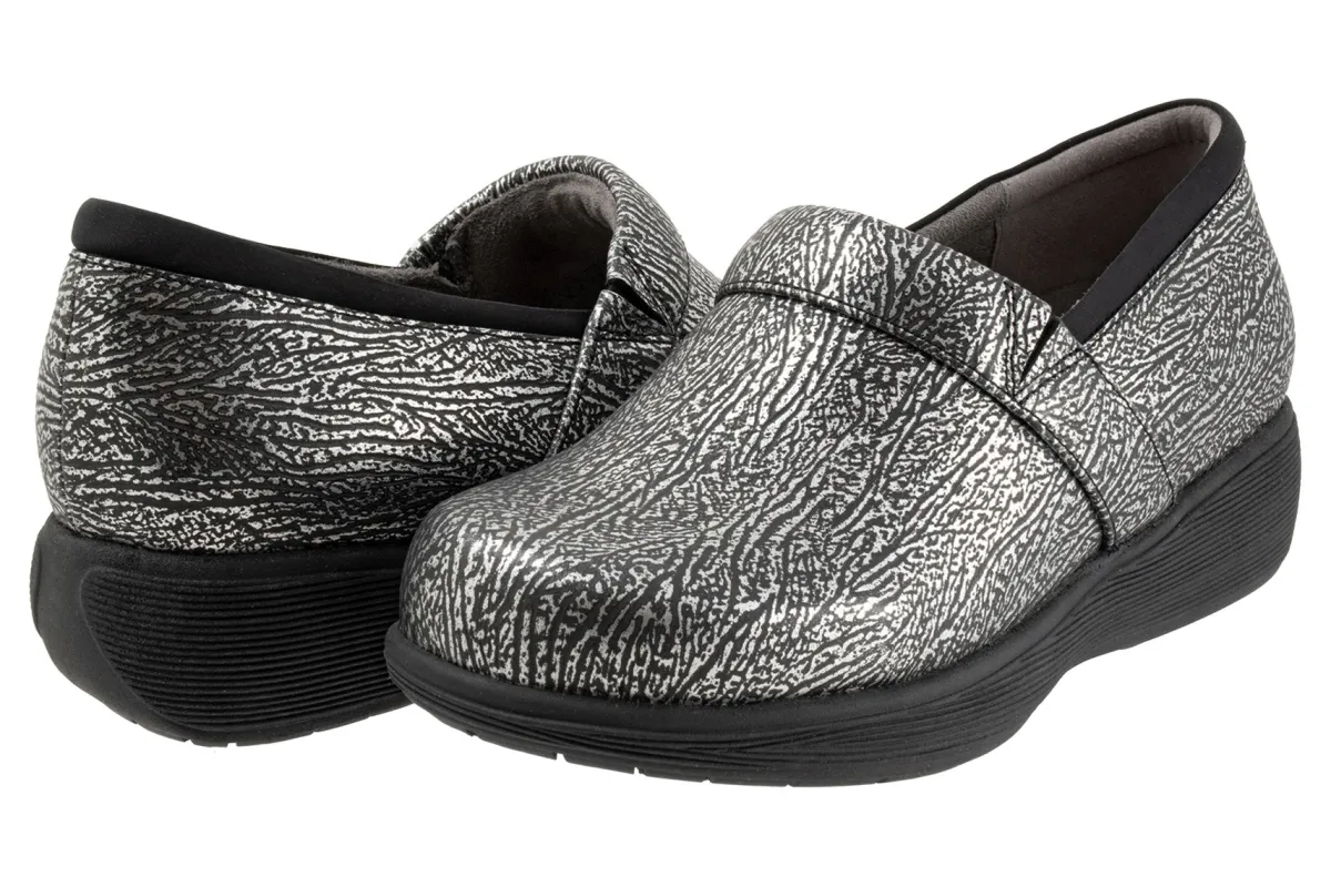 Softwalk Meredith Sport-Women Wide | Standard