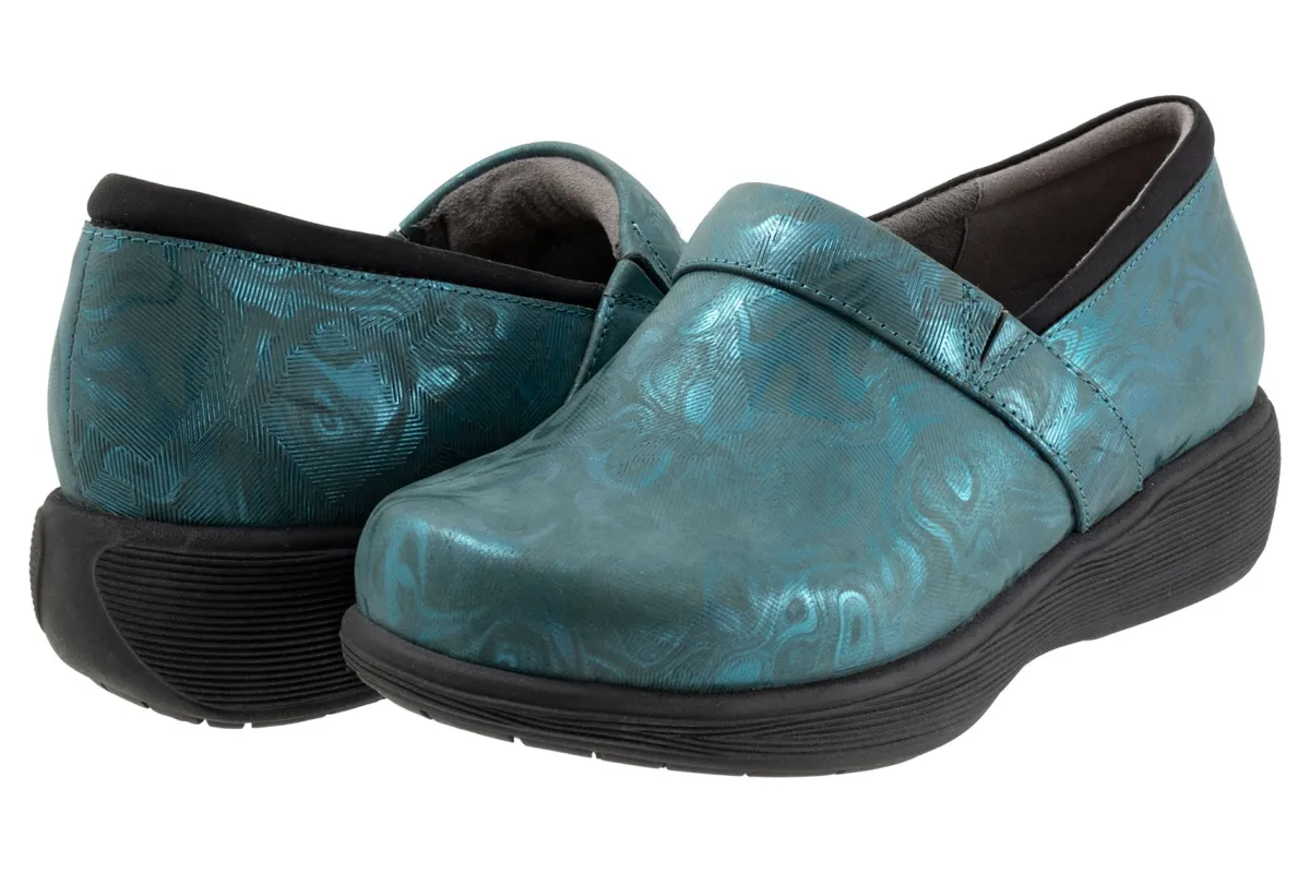 Softwalk Meredith Sport-Women Wide | Standard