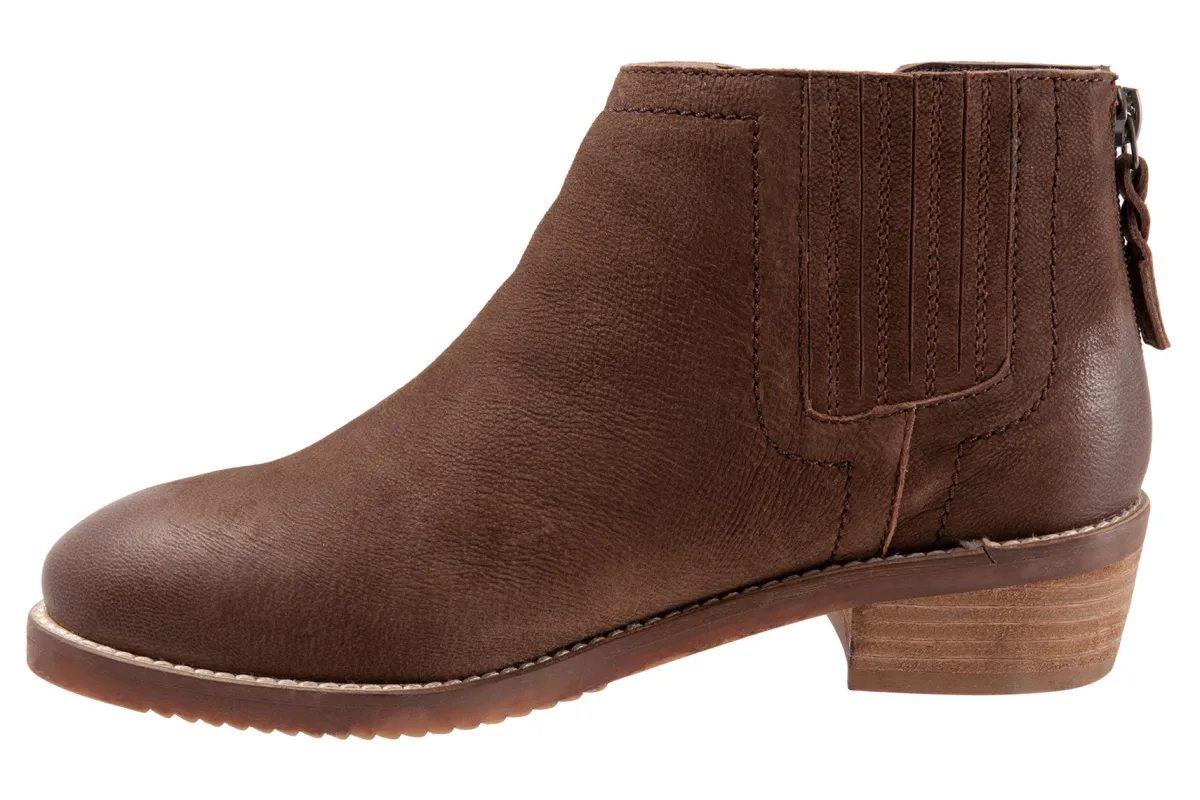 Softwalk Ramona-Women Wide | Narrow