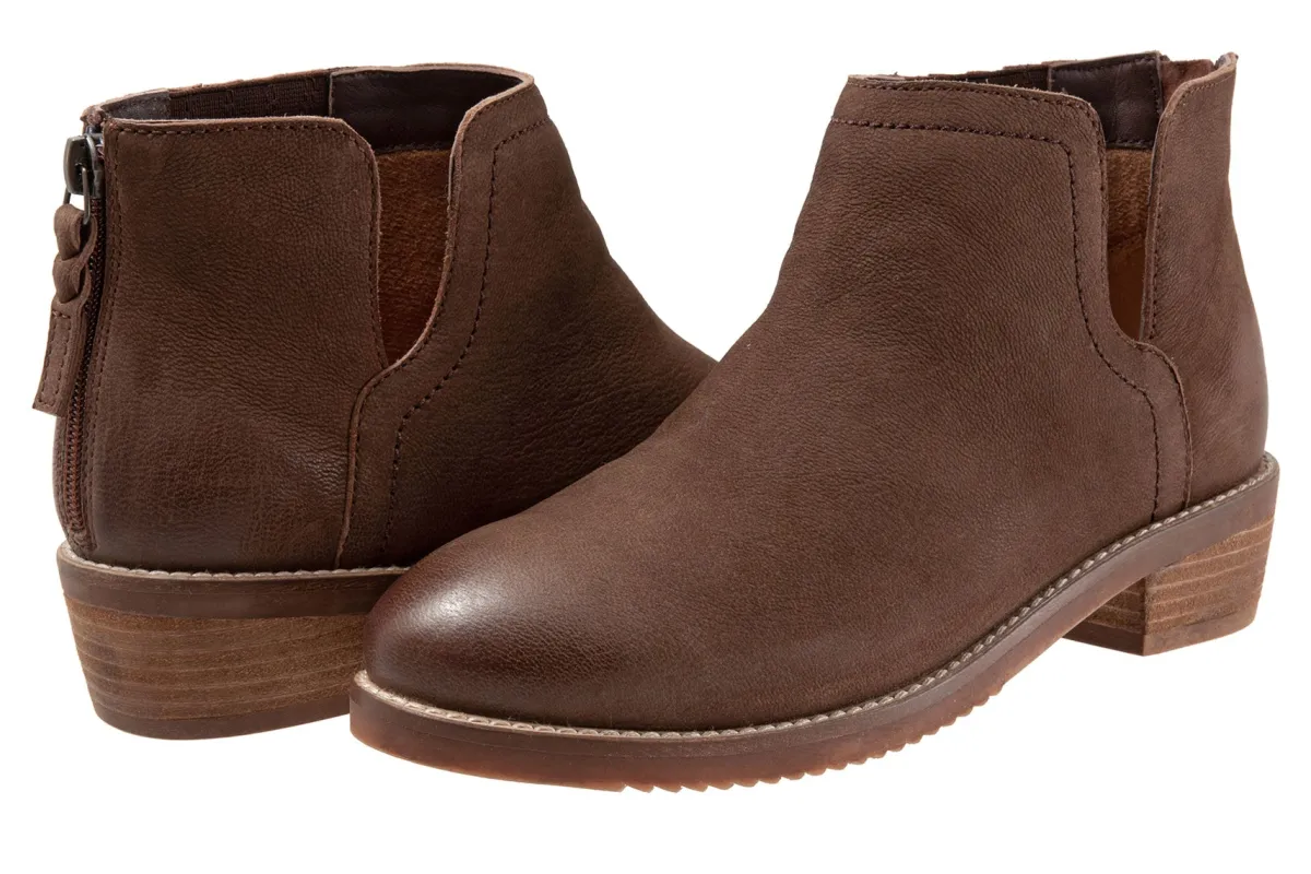 Softwalk Ramona-Women Wide | Narrow