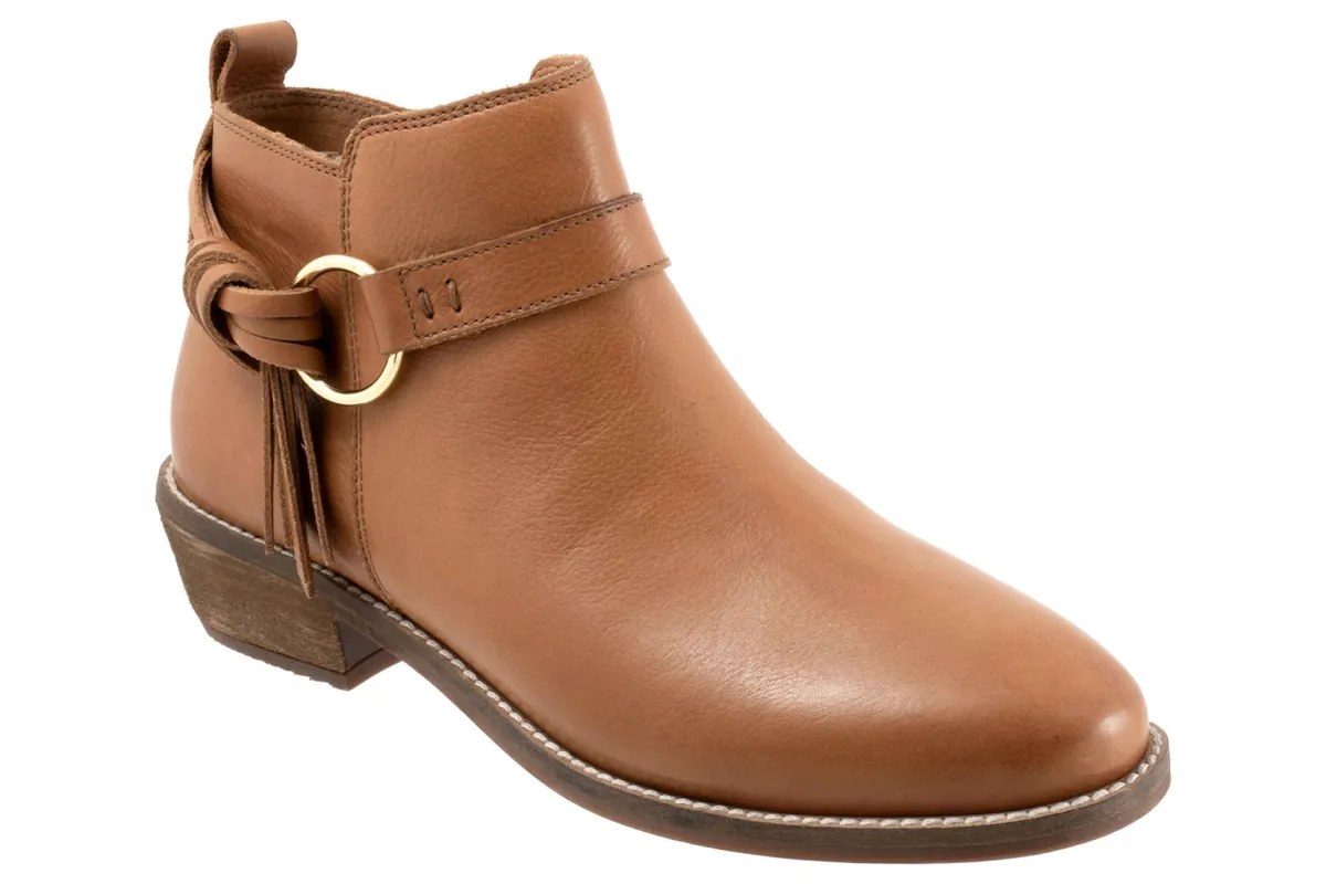Softwalk Reade-Women Standard | Wide