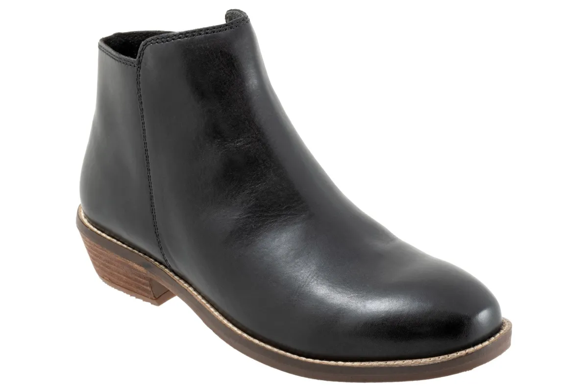 Softwalk Rocklin 2.0-Women Wide | Standard