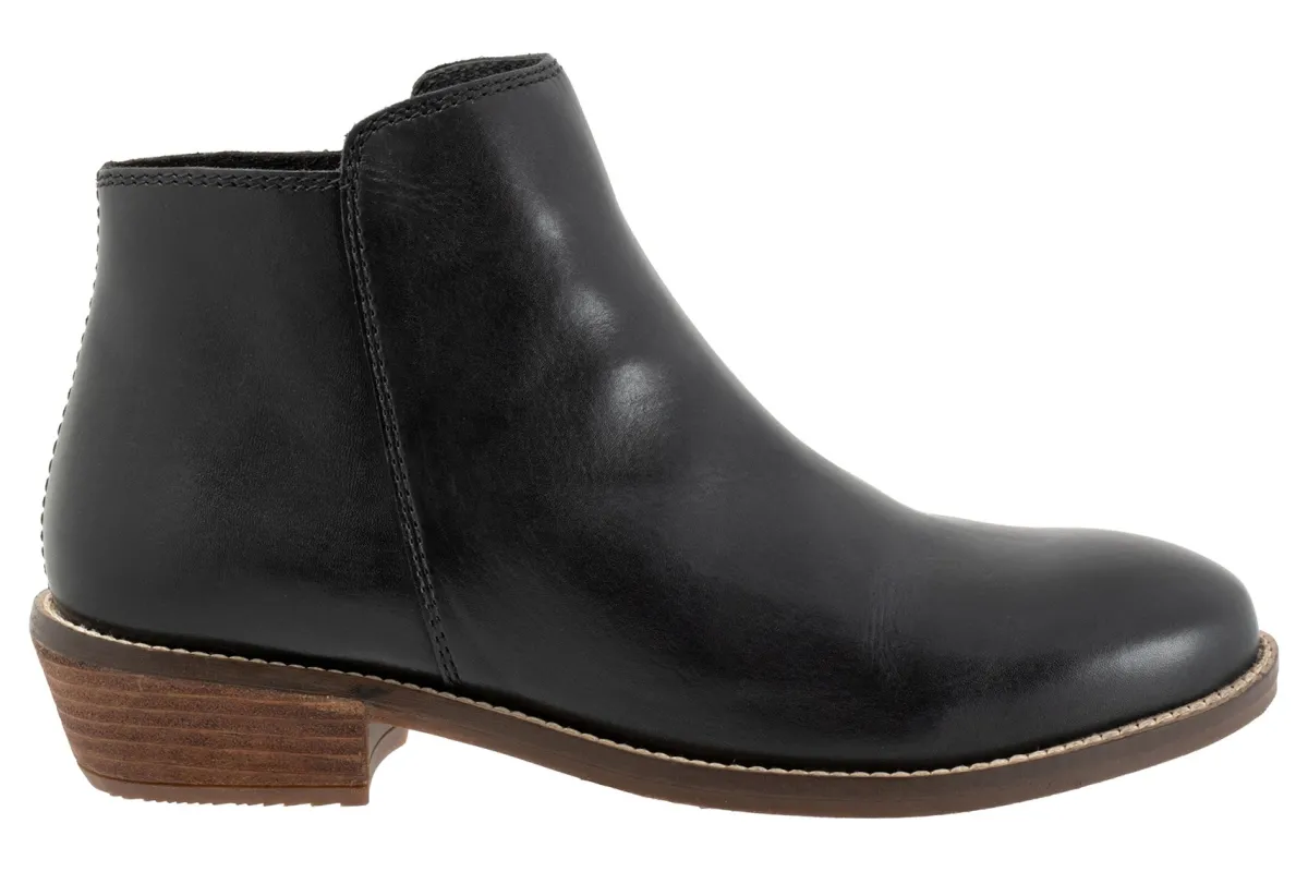 Softwalk Rocklin 2.0-Women Wide | Standard