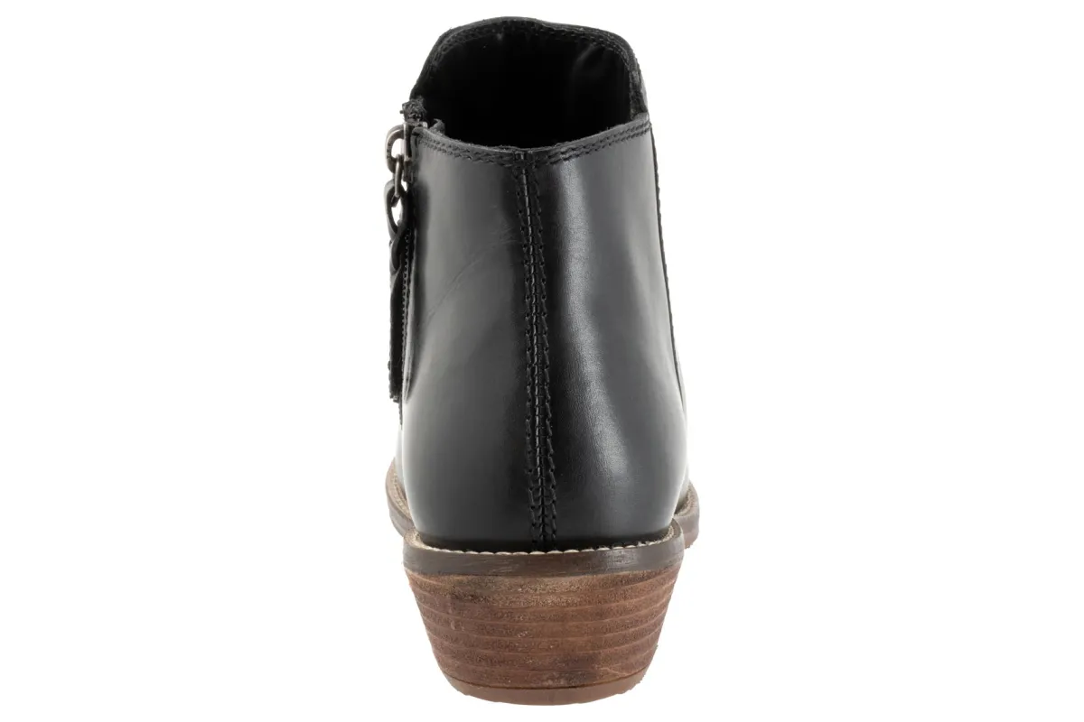 Softwalk Rocklin 2.0-Women Wide | Standard
