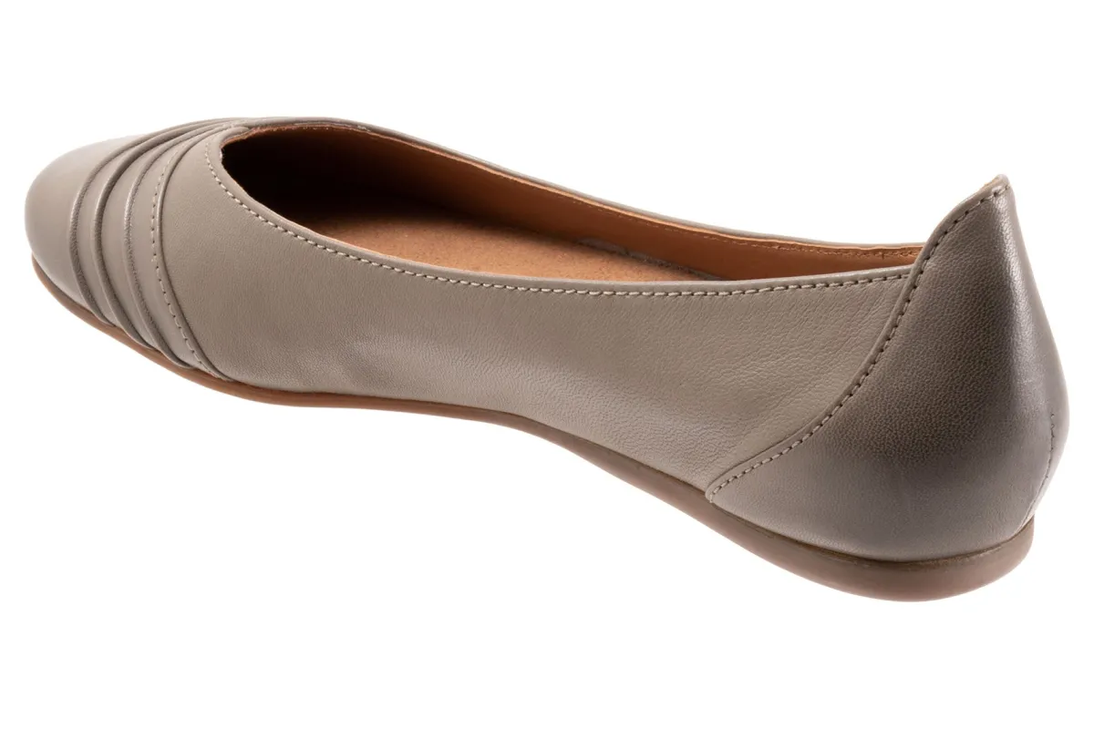 Softwalk Safi-Women Standard | Extra Wide