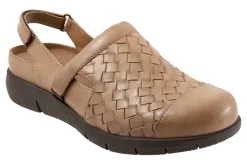 Softwalk Salina Woven II-Women Standard | Wide