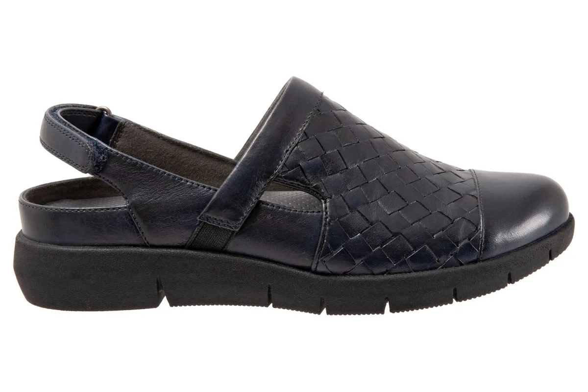 Softwalk Salina Woven II-Women Standard | Extra Wide