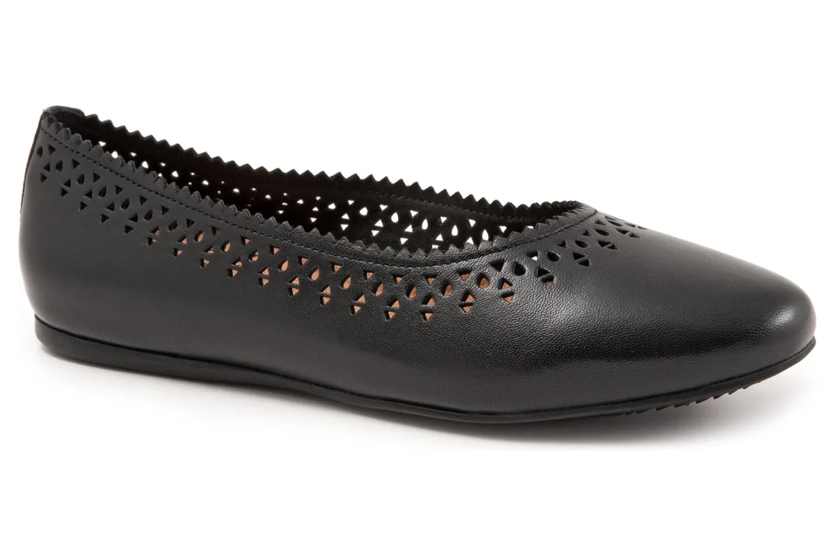 Softwalk Selma-Women Standard | Wide