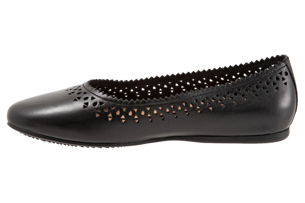 Softwalk Selma-Women Standard | Wide