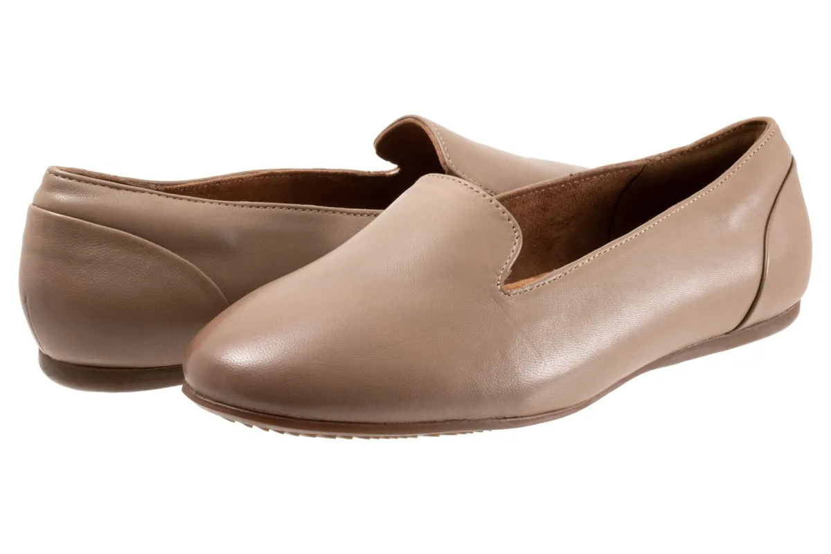 Softwalk Shelby-Women Standard | Extra Wide