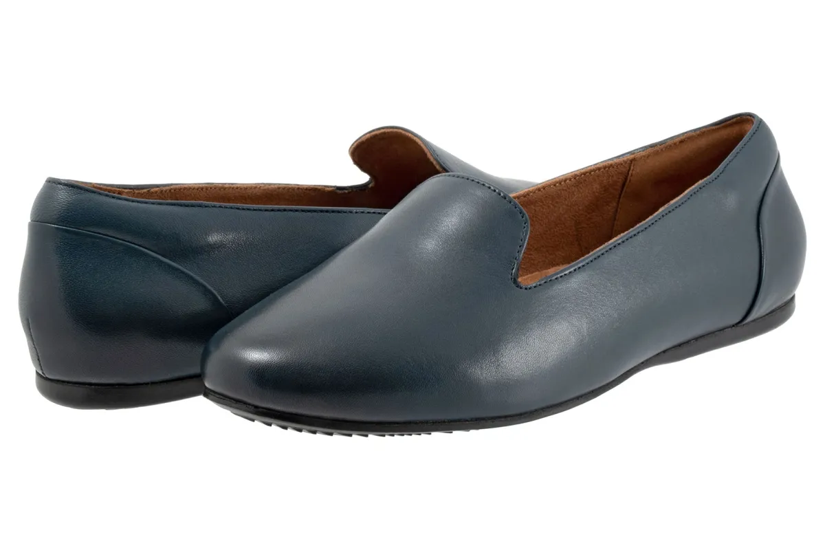 Softwalk Shelby-Women Standard | Extra Wide