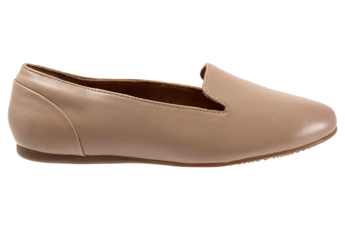 Softwalk Shelby-Women Standard | Extra Wide