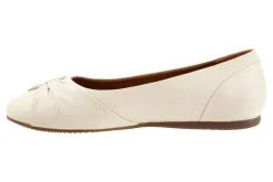 Softwalk Sofia-Women Wide | Standard
