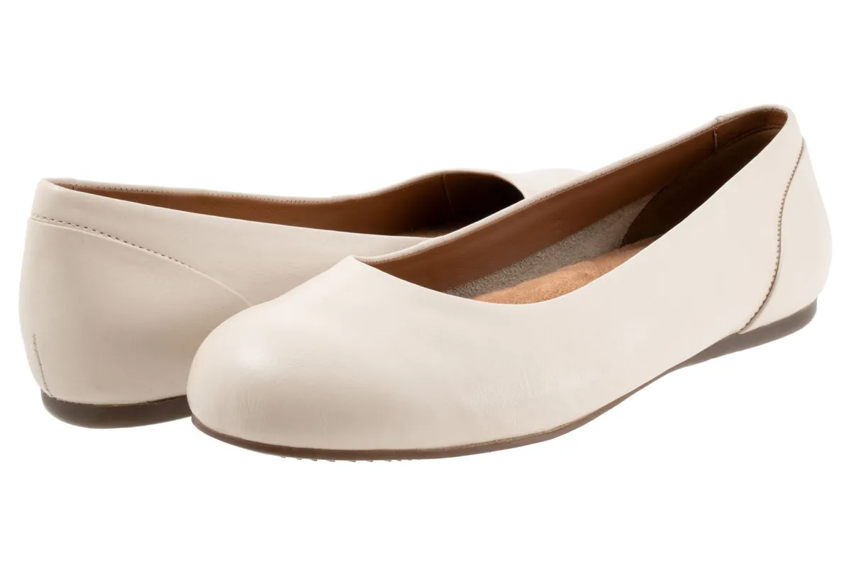 Softwalk Sonoma-Women Extra Wide | Casual Shoes