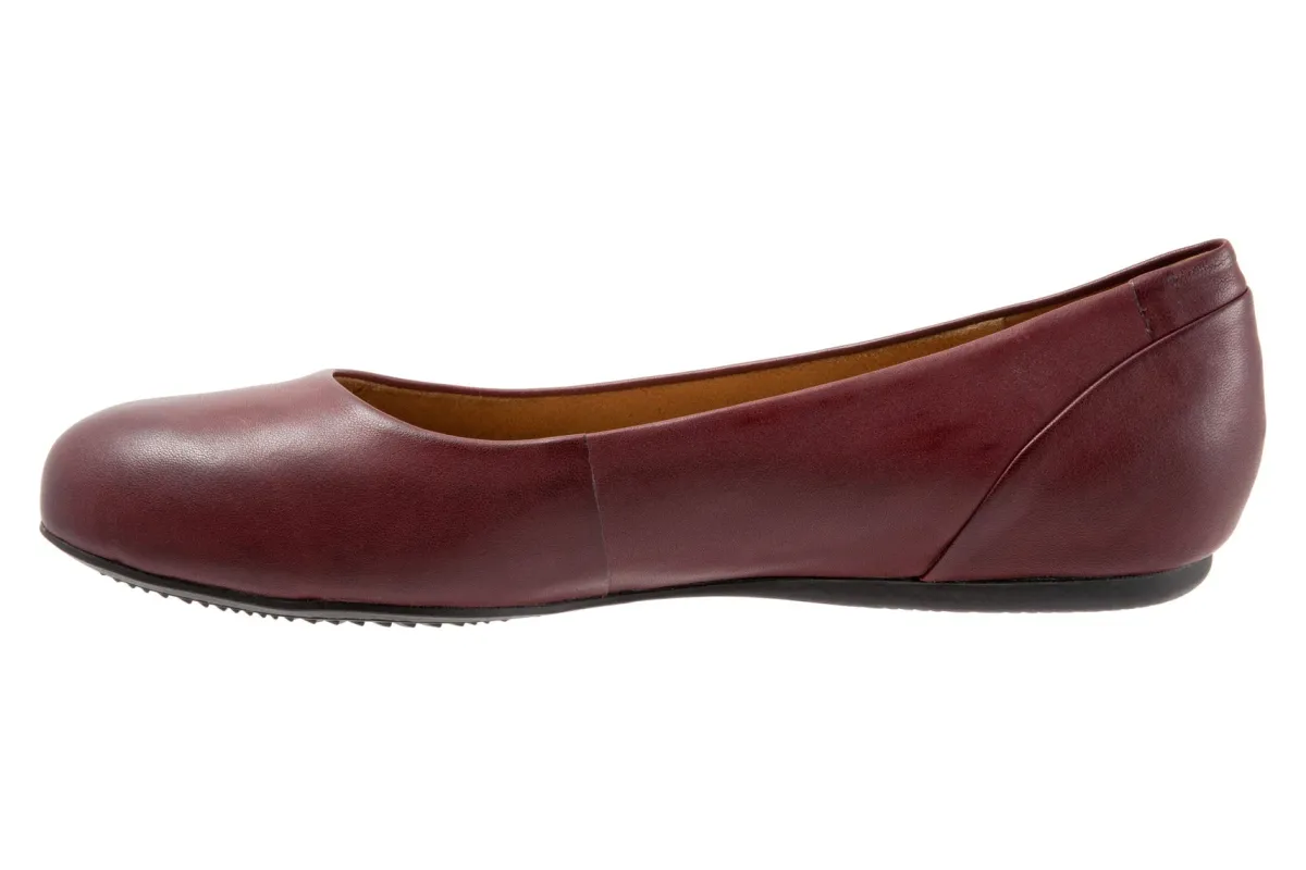 Softwalk Sonoma-Women Extra Wide | Casual Shoes