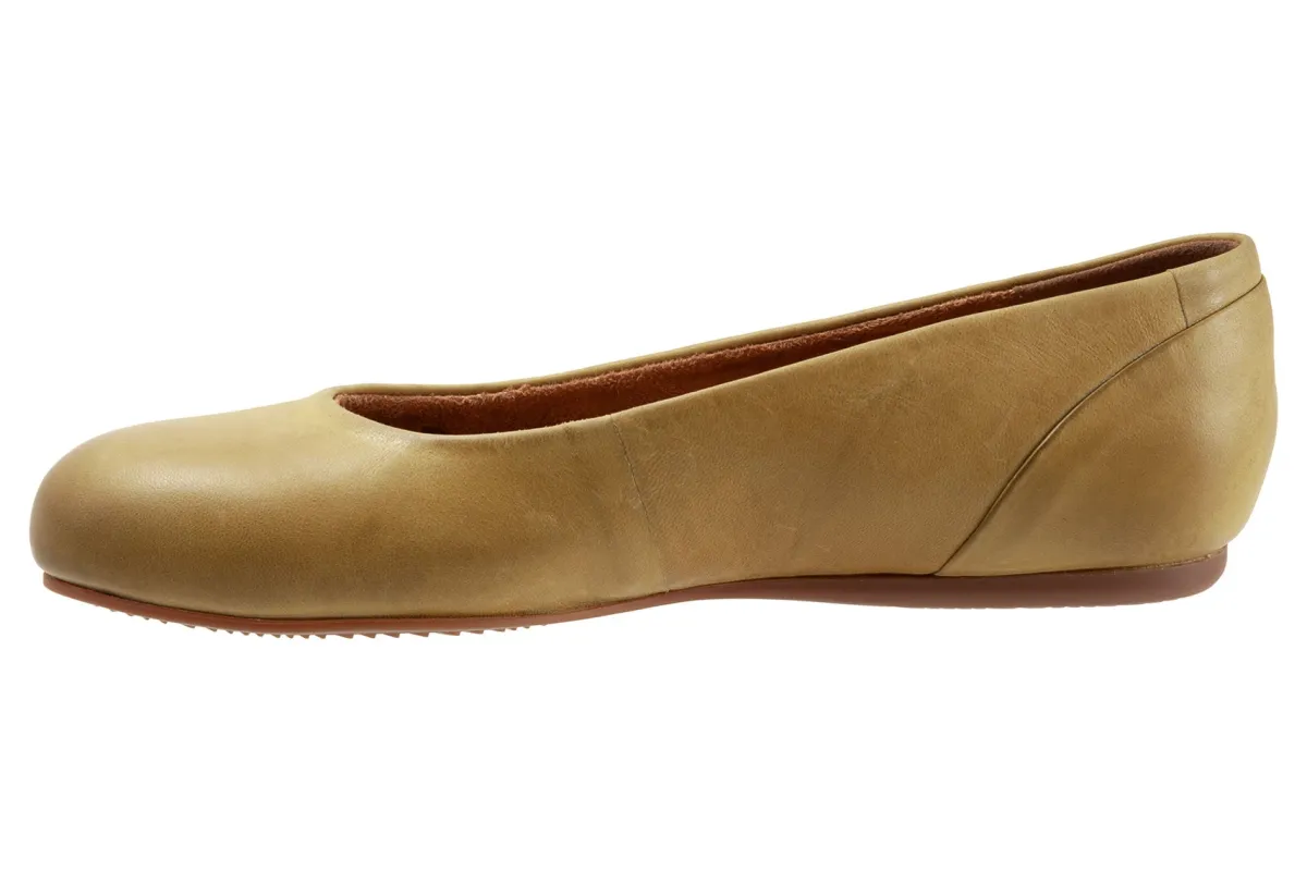 Softwalk Sonoma-Women Extra Wide | Casual Shoes