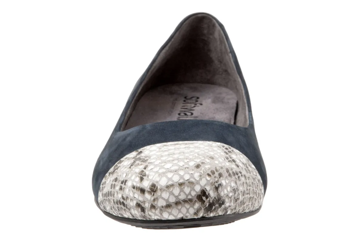 Softwalk Sonoma Cap Toe-Women Standard | Wide
