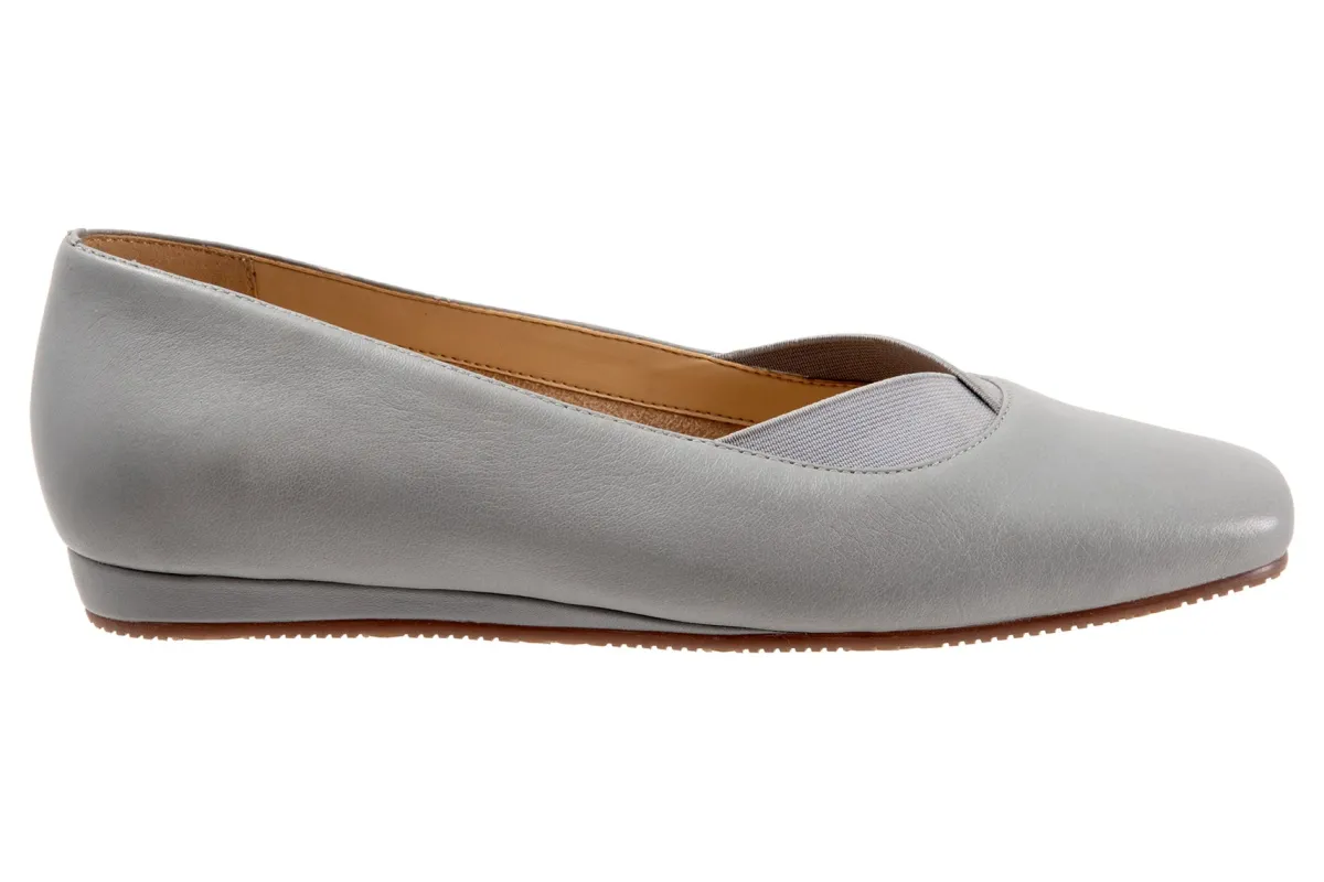 Softwalk Viana-Women Standard | Wide