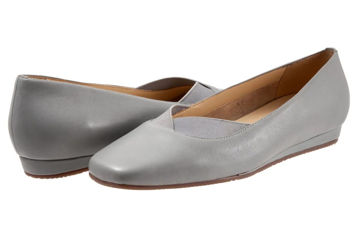 Softwalk Viana-Women Standard | Wide