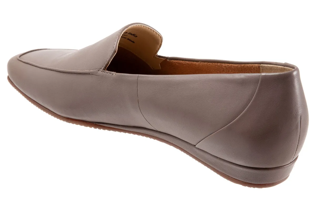Softwalk Vista-Women Standard | Wide