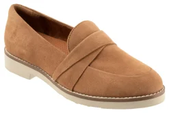 Softwalk Walsh-Women Wide | Standard