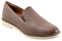 Softwalk Whistle II-Women Standard | Wide