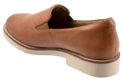Softwalk Whistle II-Women Wide | Narrow