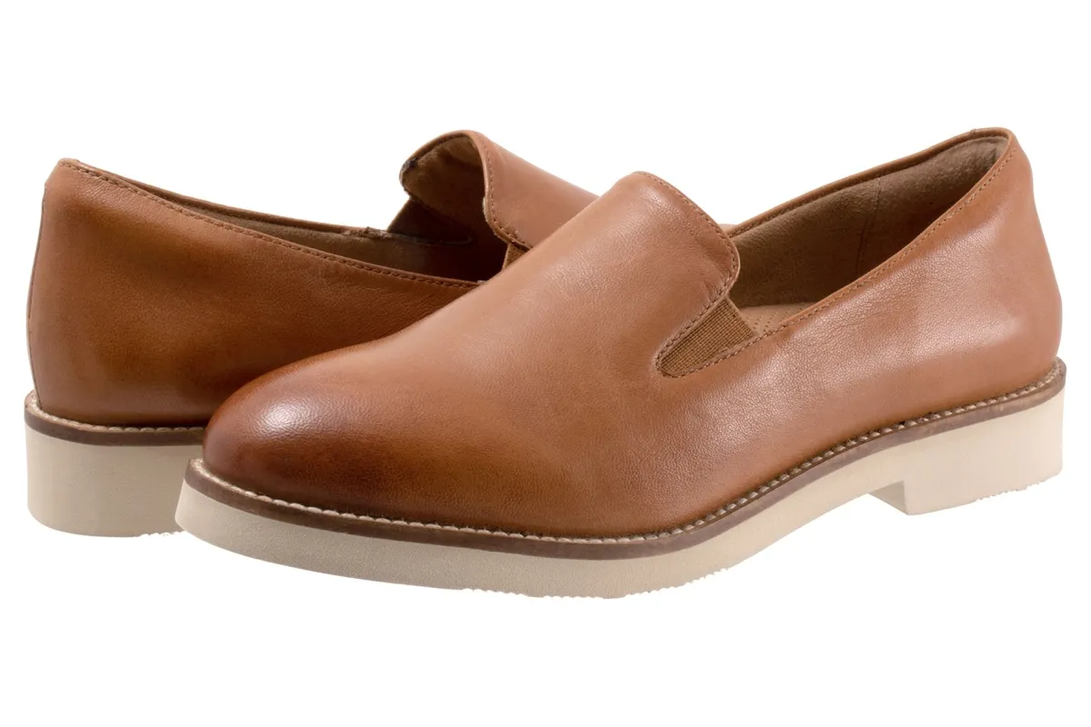 Softwalk Whistle II-Women Wide | Narrow