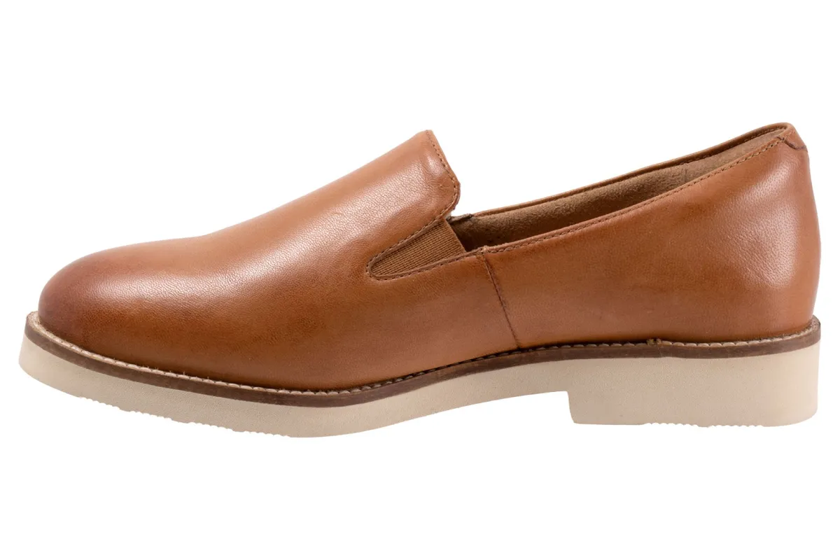 Softwalk Whistle II-Women Wide | Narrow