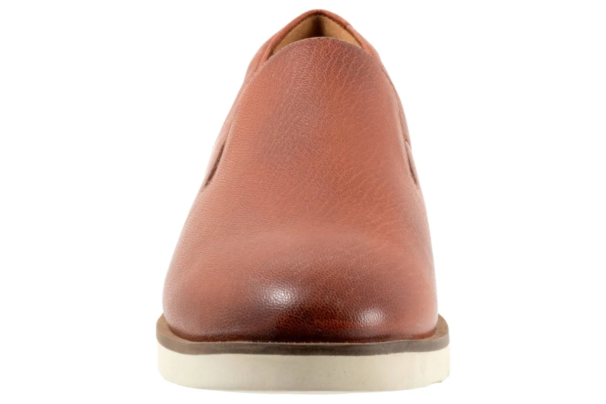 Softwalk Whistle II-Women Standard | Wide