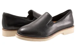 Softwalk Whistle II-Women Wide | Narrow