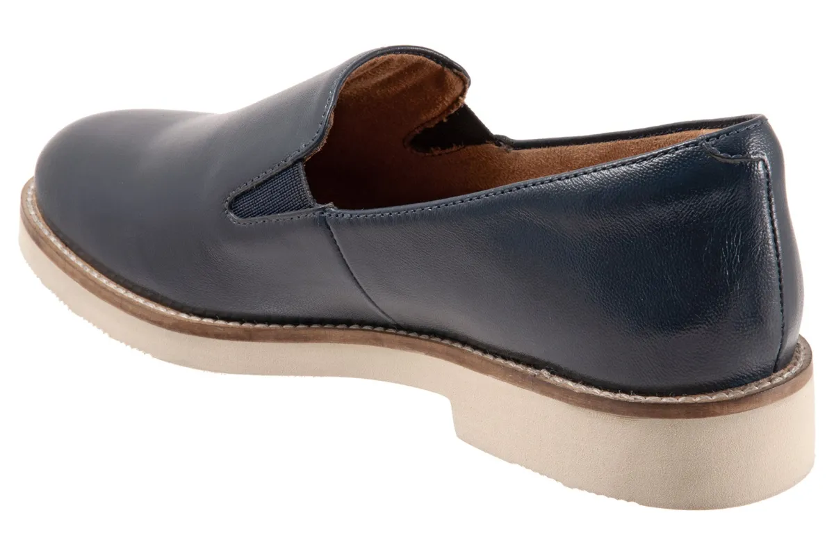 Softwalk Whistle II-Women Wide | Narrow