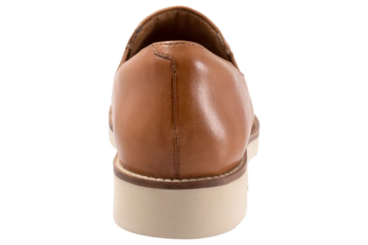 Softwalk Whistle II-Women Wide | Narrow