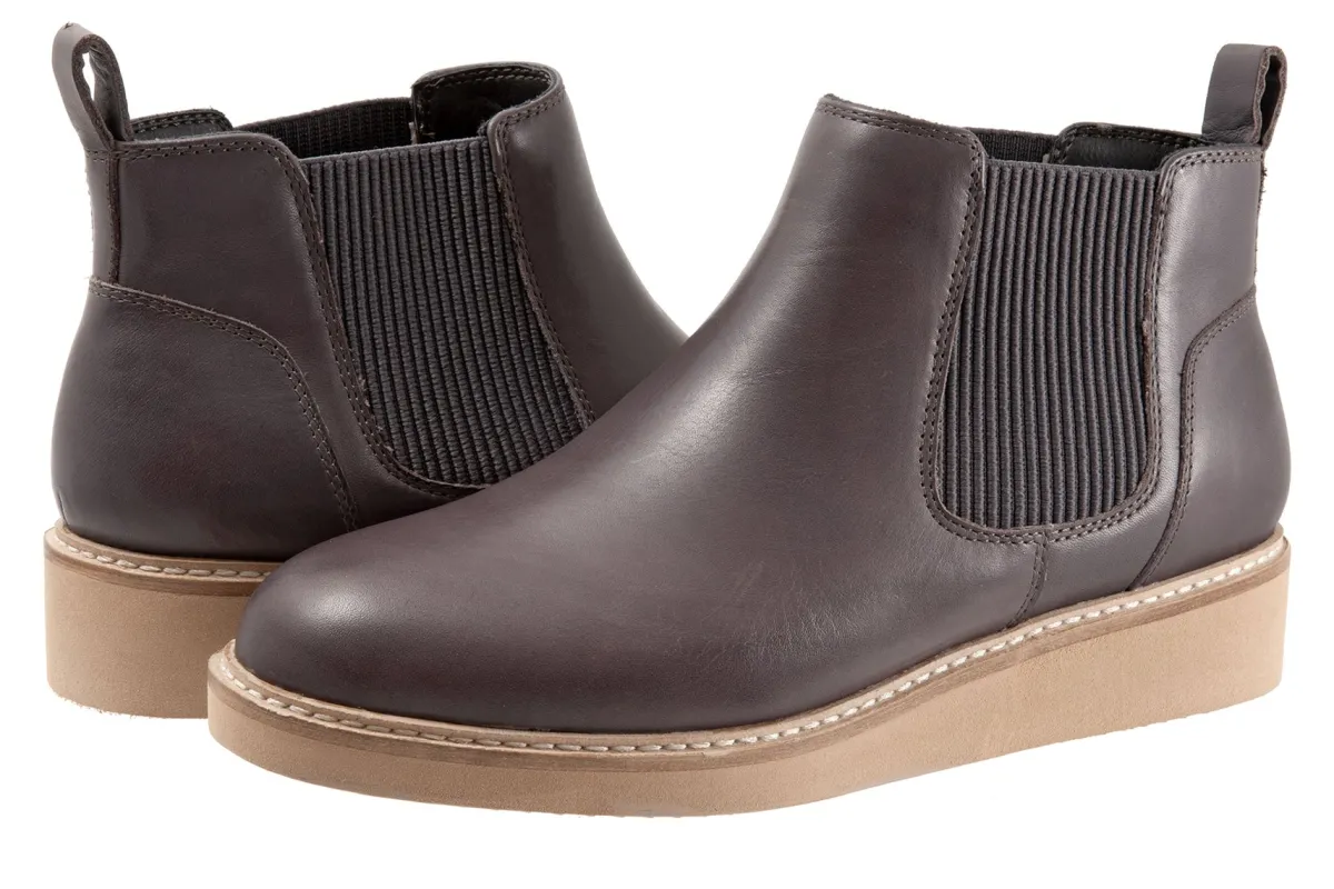 Softwalk Wildwood-Women Standard | Wide