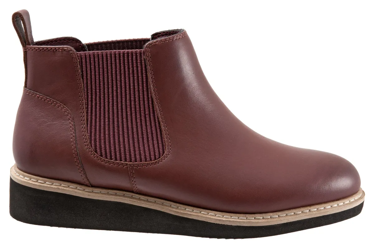 Softwalk Wildwood-Women Standard | Wide