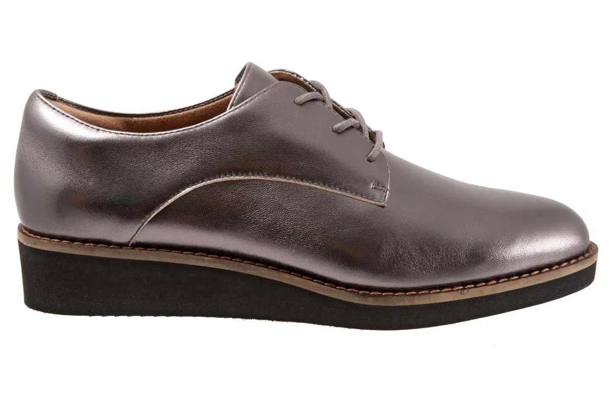 Softwalk Willis-Women Standard | Wide