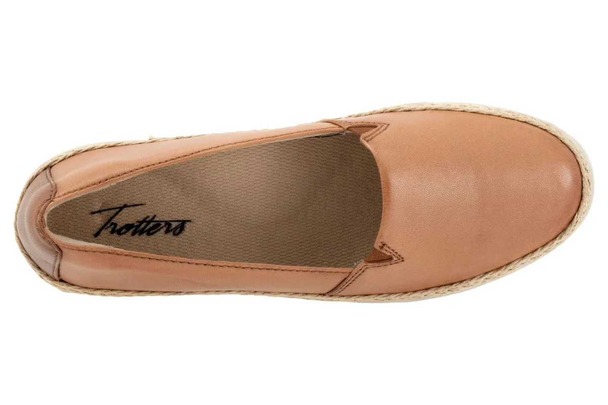 Trotters Accent-Women Wide | Casual Shoes