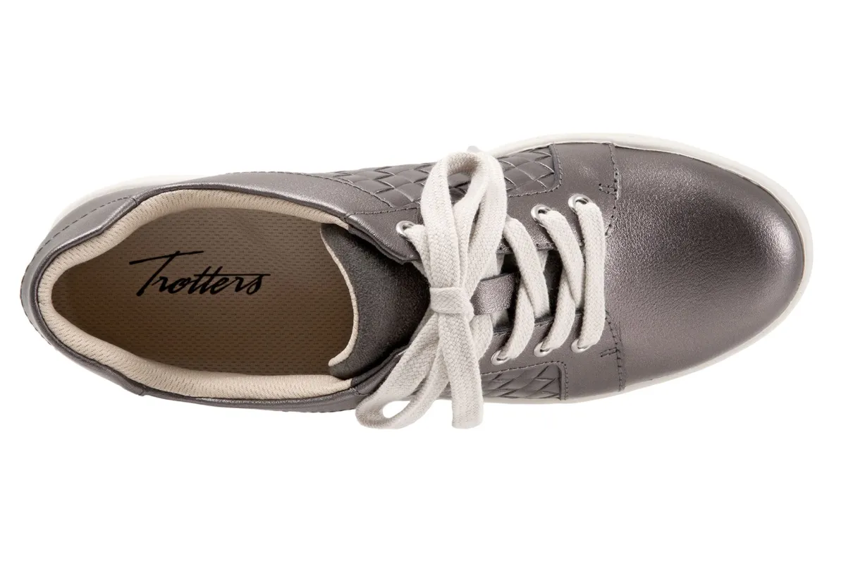 Trotters Adore-Women Standard | Casual Shoes
