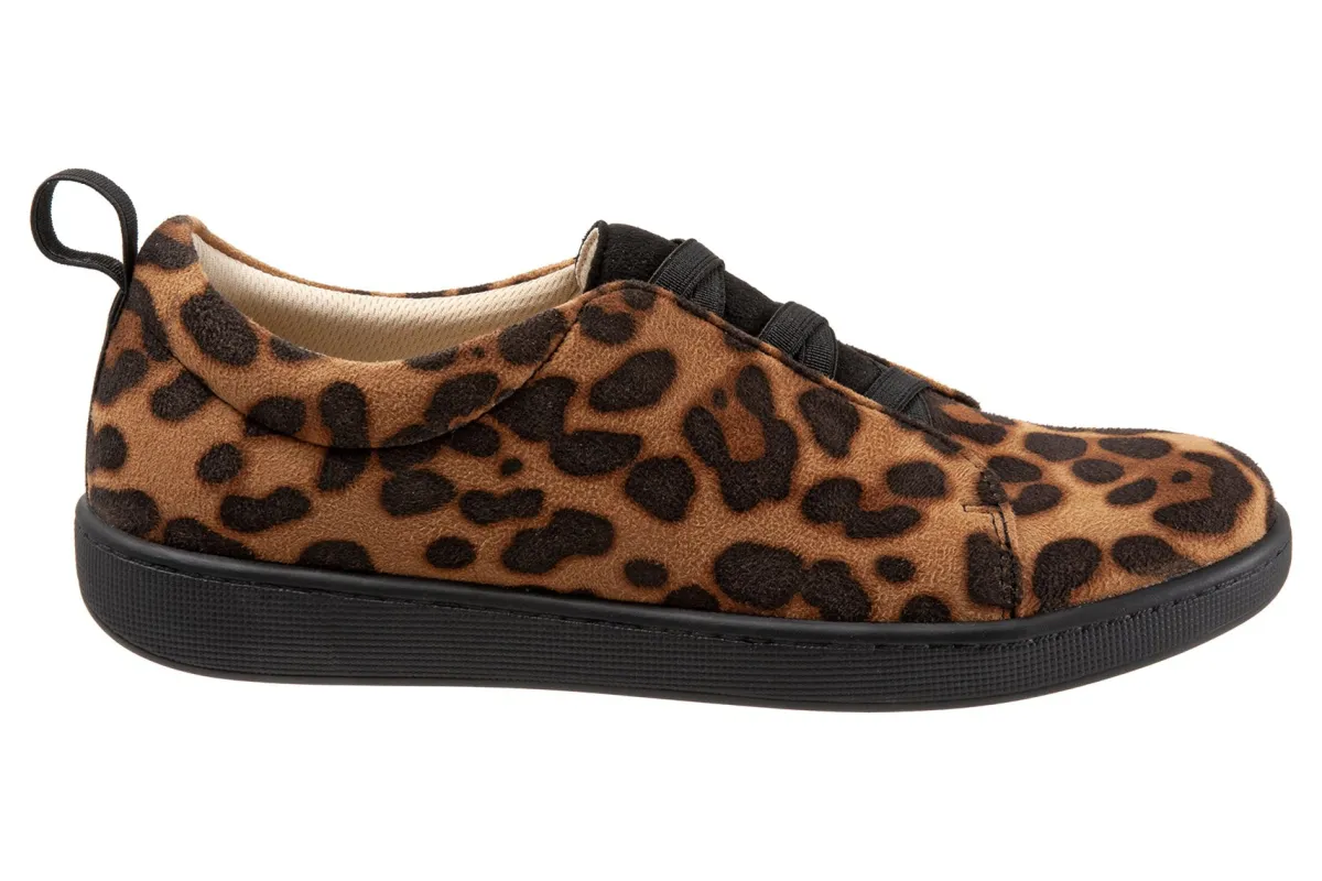 Trotters Avrille-Women Standard | Wide