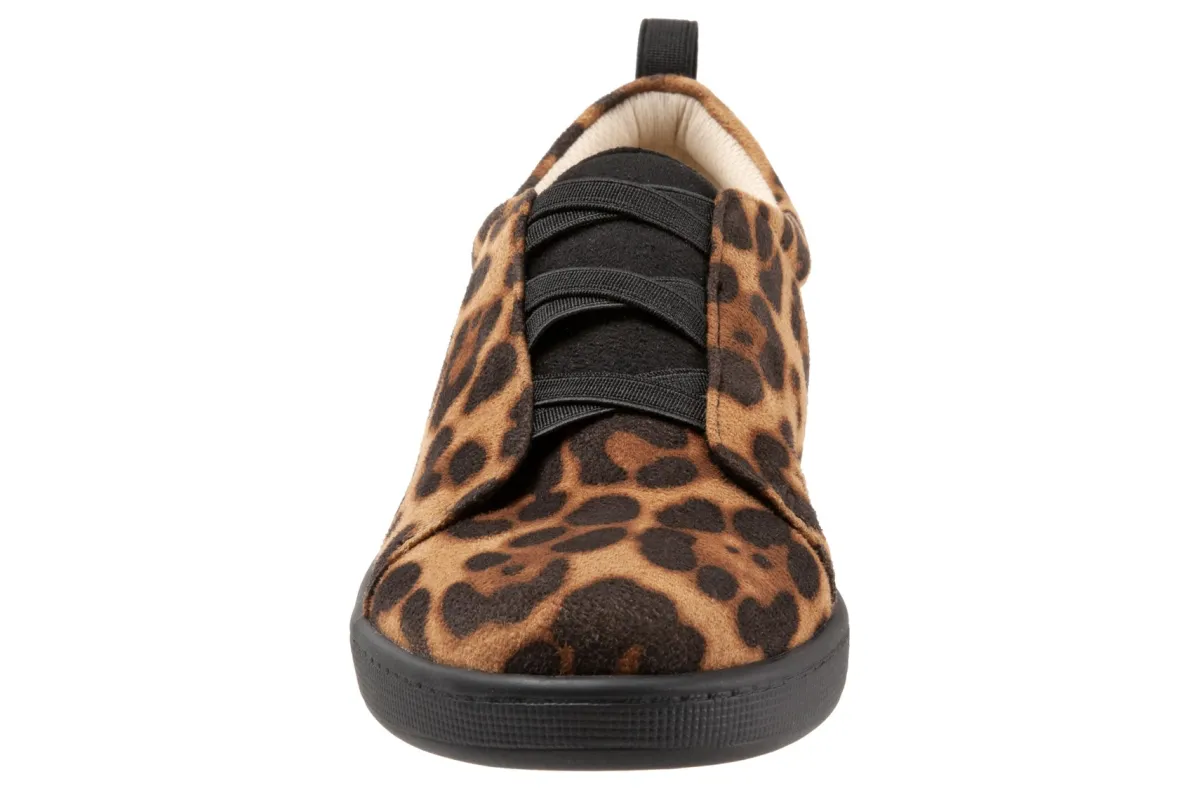 Trotters Avrille-Women Standard | Wide