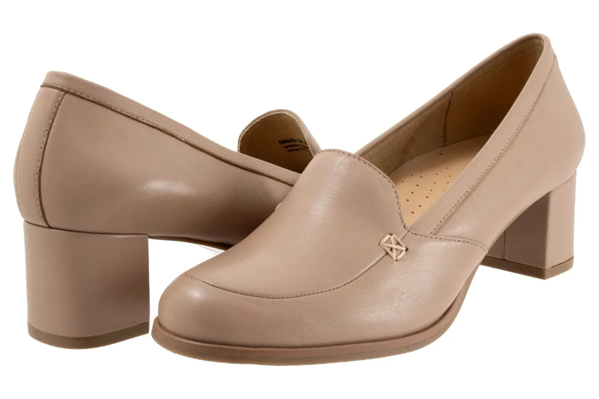 Trotters Cassidy-Women Wide | Standard