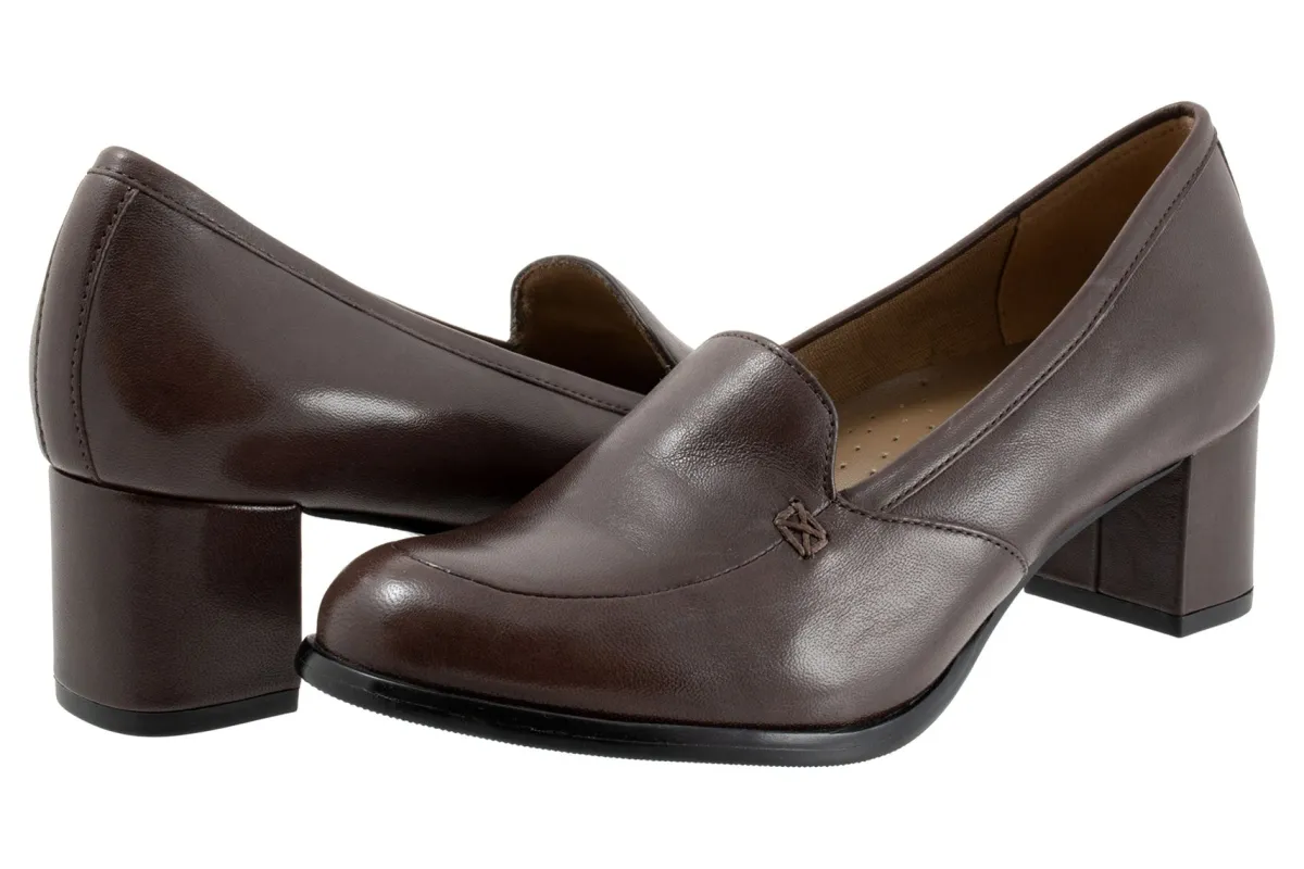 Trotters Cassidy-Women Wide | Standard