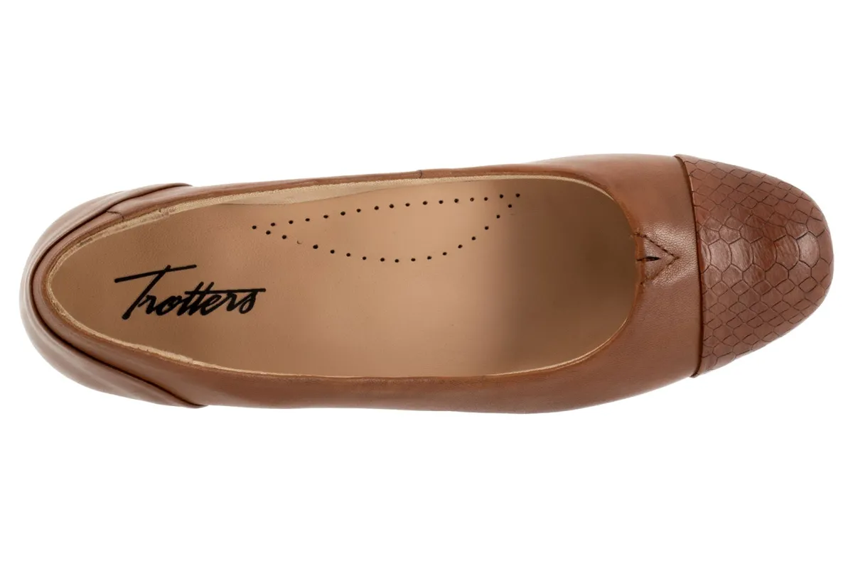 Trotters Daisy-Women Wide | Standard