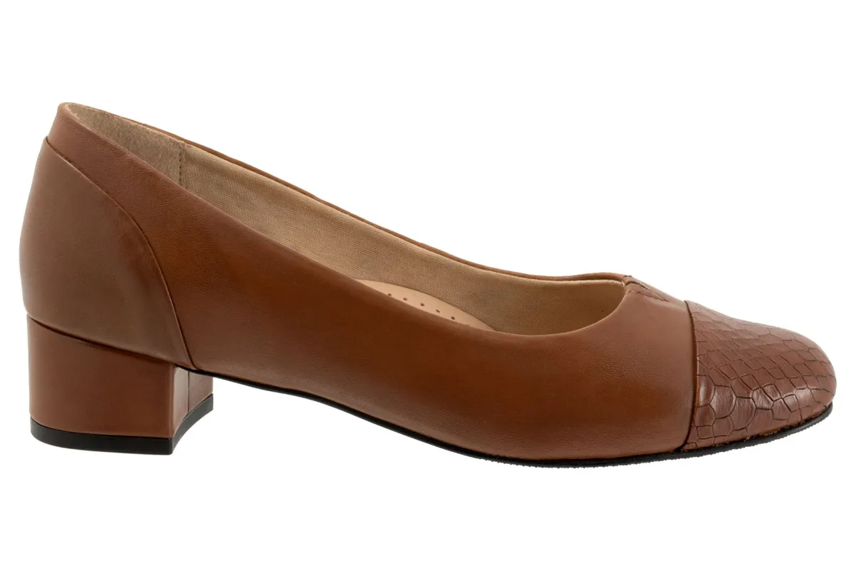Trotters Daisy-Women Wide | Standard