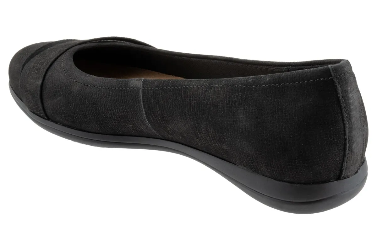 Trotters Danni-Women Standard | Wide