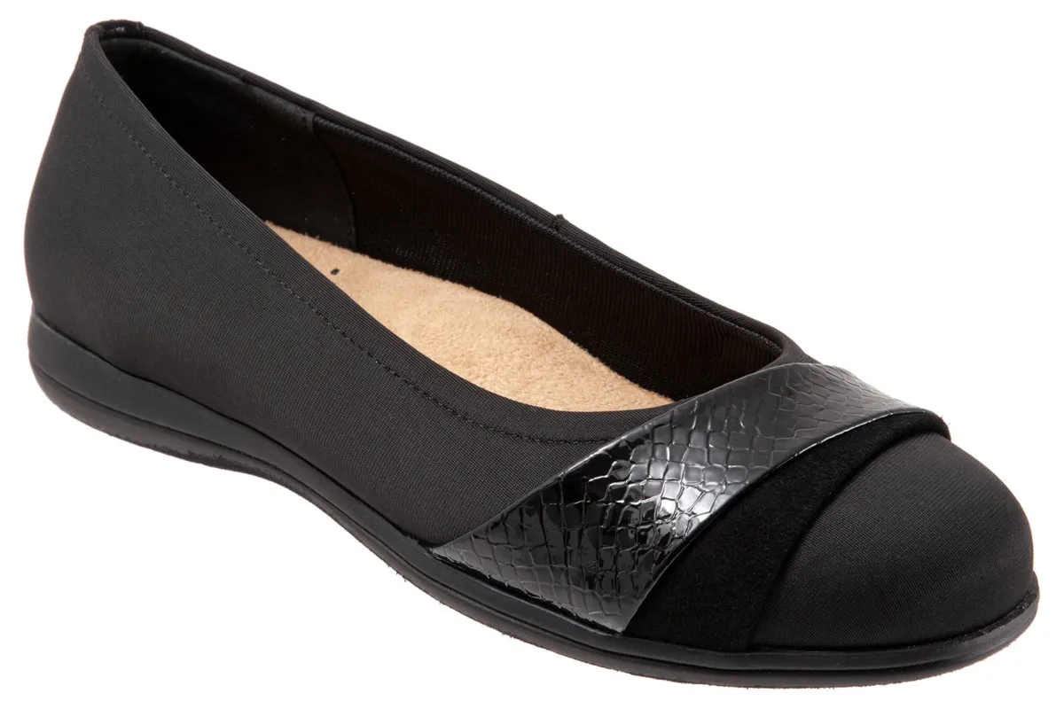 Trotters Danni-Women Standard | Wide