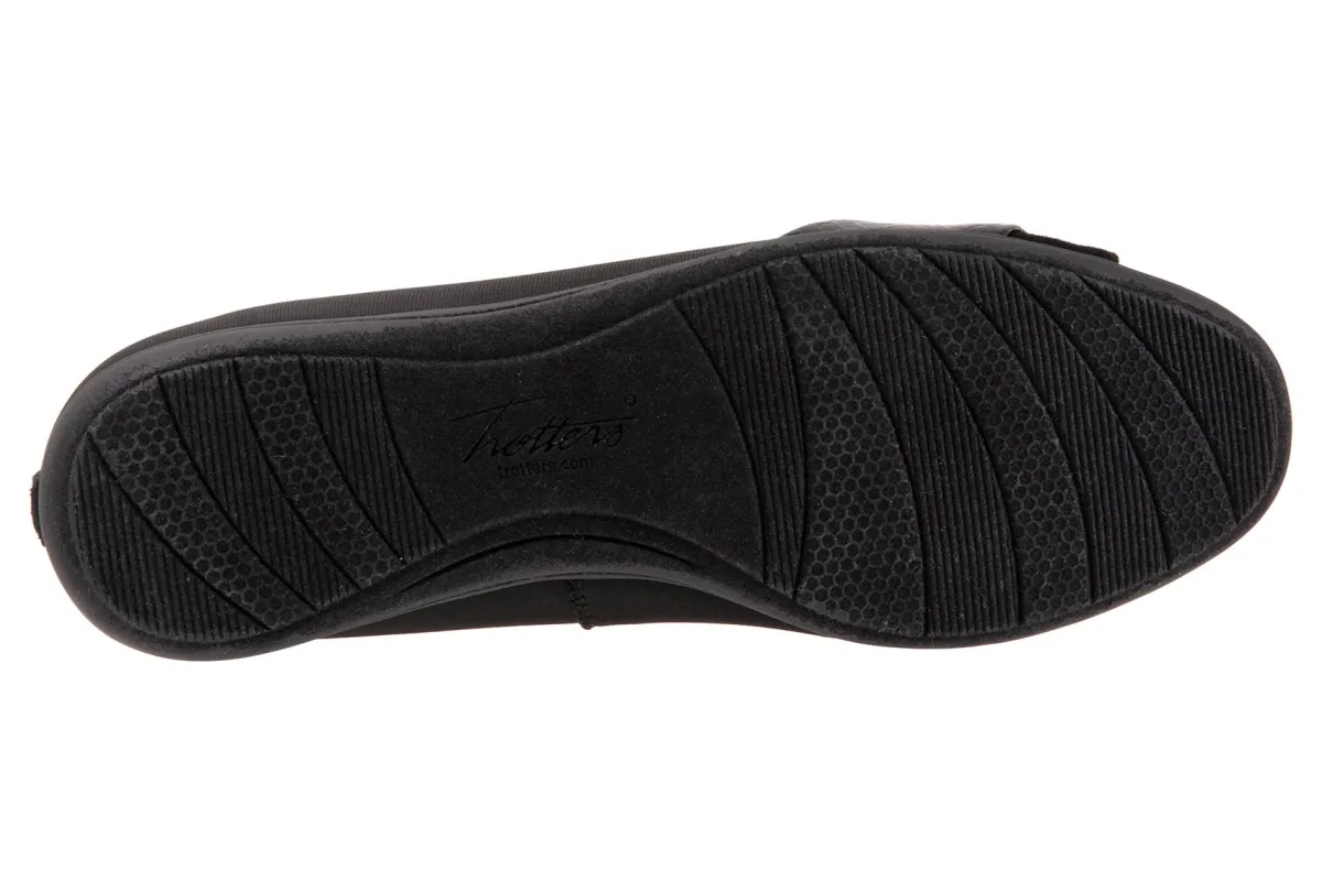 Trotters Danni-Women Standard | Wide