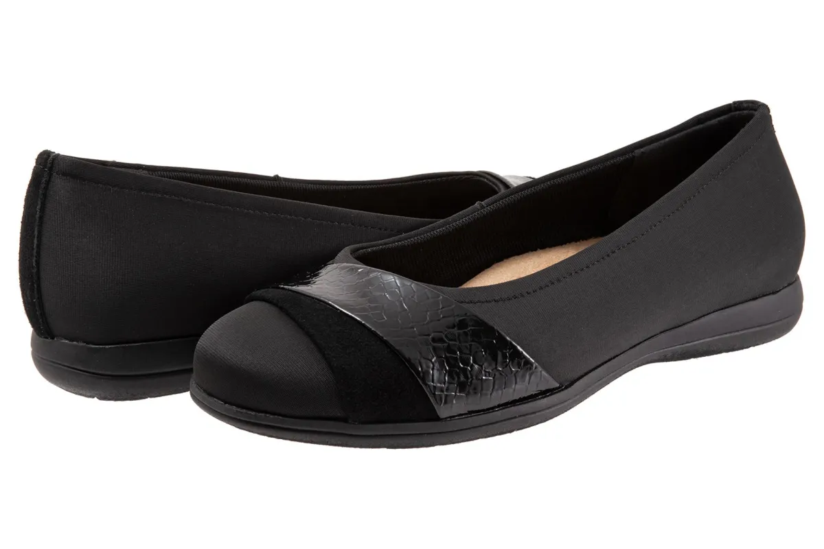 Trotters Danni-Women Standard | Wide